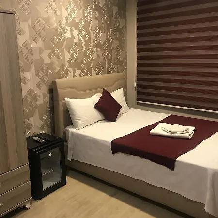 奥廷博艺努兹家庭酒店 酒店 2*